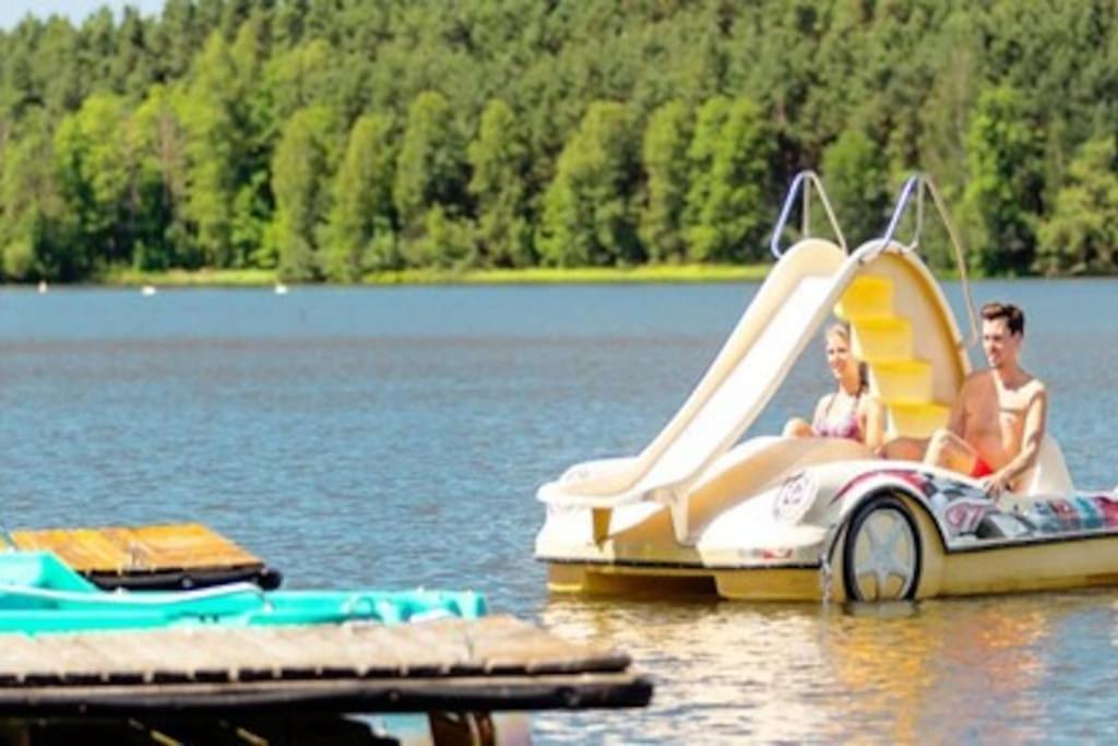 Bungalow Direkt Am See, Mit Eigenem Boot Родинг Экстерьер фото